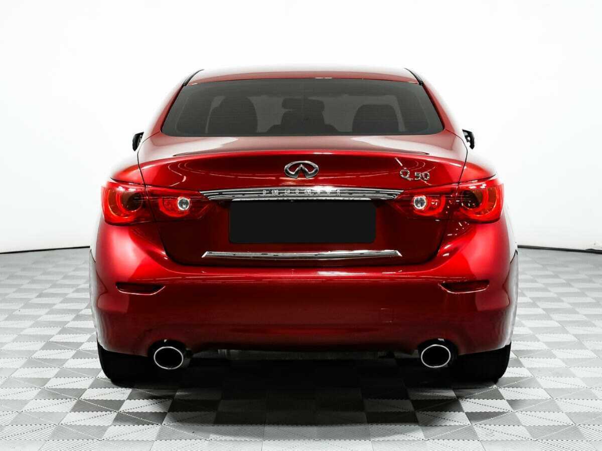 Infiniti Q50 2015 года с пробегом. Фото: #4