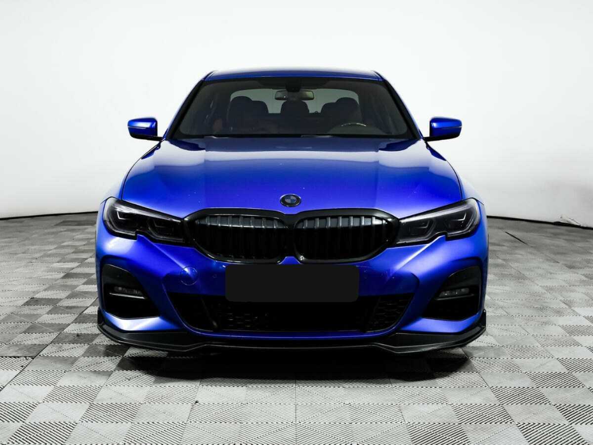BMW 3 серии 2019 года с пробегом. Фото: #1
