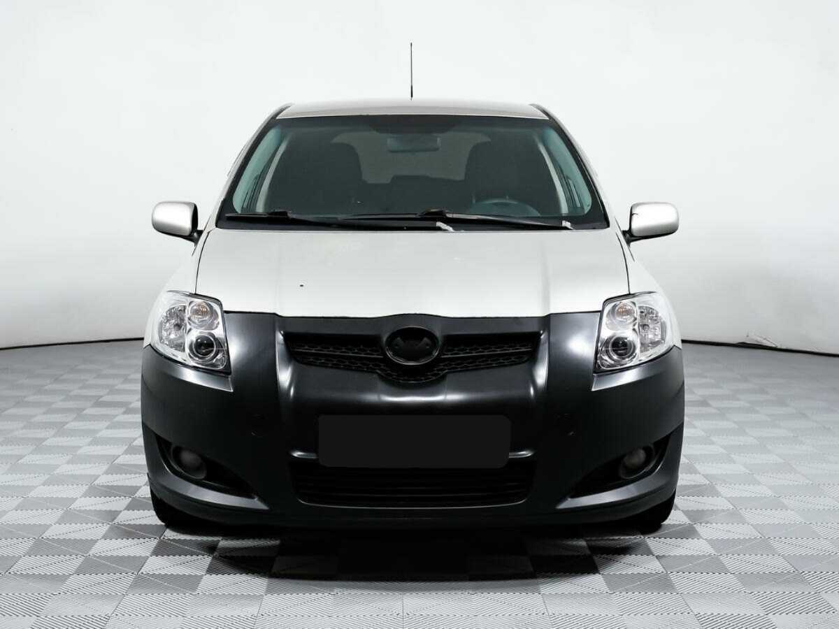 Toyota Auris 2008 года с пробегом. Фото: #1