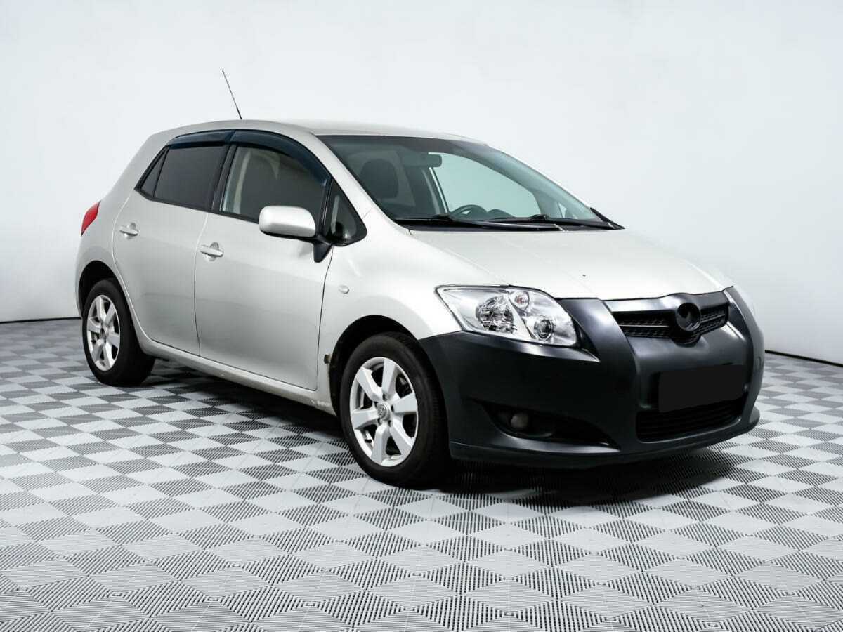 Toyota Auris 2008 года с пробегом. Фото: #2