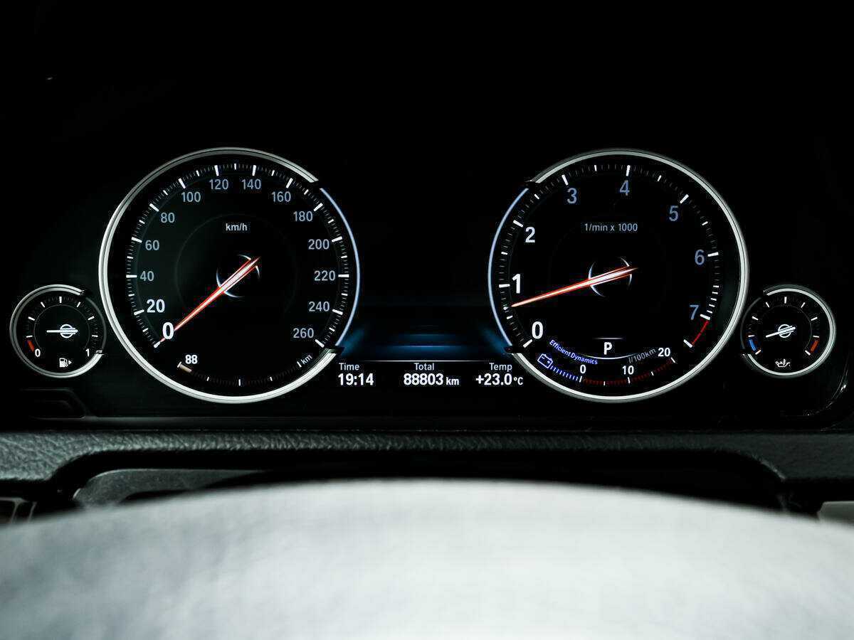 BMW 5 серии 2013 года с пробегом. Фото: #9