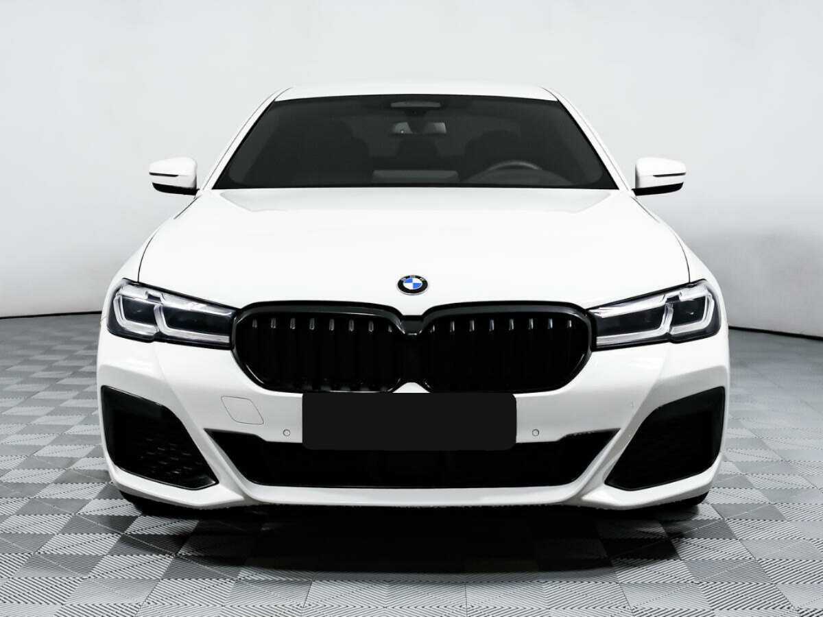 BMW 5 серии 2020 года с пробегом. Фото: #1