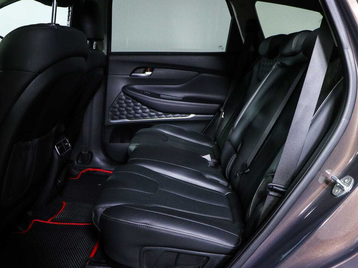 Hyundai Santa Fe 2021 года с пробегом. Фото: #8