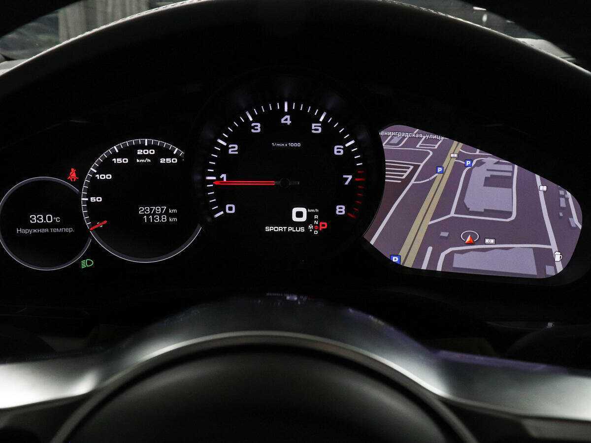 Porsche Cayenne 2018 года с пробегом. Фото: #12