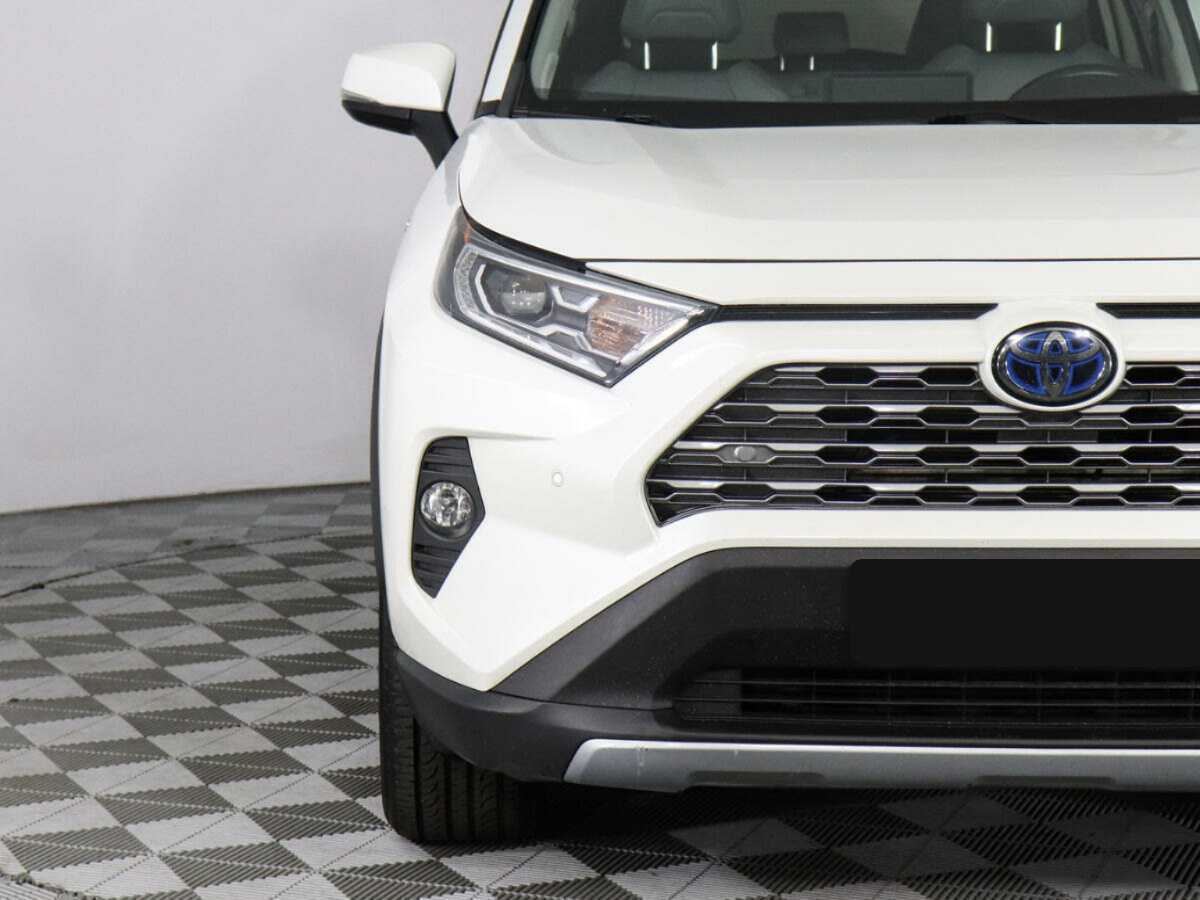Toyota RAV4 2019 года с пробегом. Фото: #12