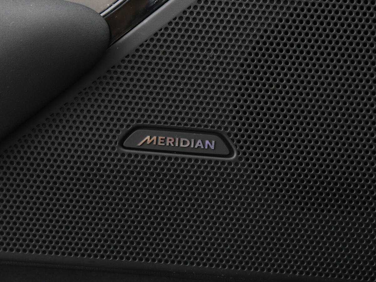 Land Rover Range Rover Velar 2019 года с пробегом. Фото: #13