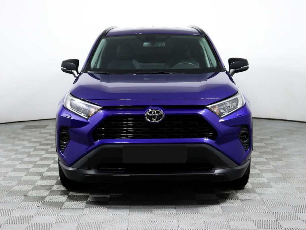 Toyota RAV4 2021 года с пробегом. Фото: #1