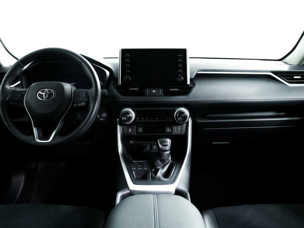 Toyota RAV4 2021 года с пробегом. Фото: #10