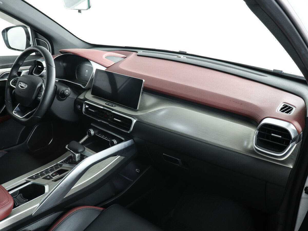 Geely Coolray 2023 года с пробегом. Фото: #9