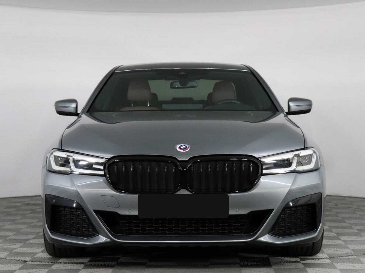 BMW 5 серии 2023 года с пробегом. Фото: #2