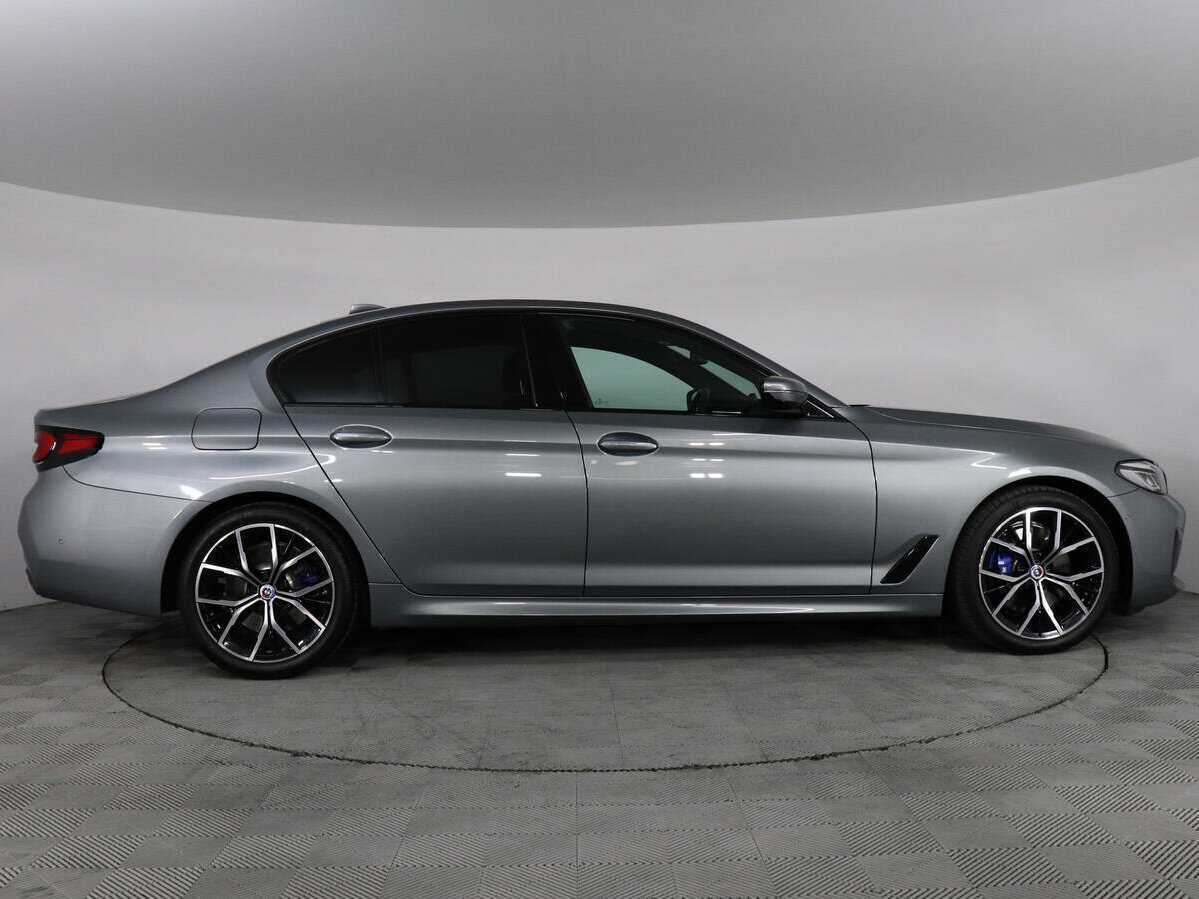 BMW 5 серии 2023 года с пробегом. Фото: #5