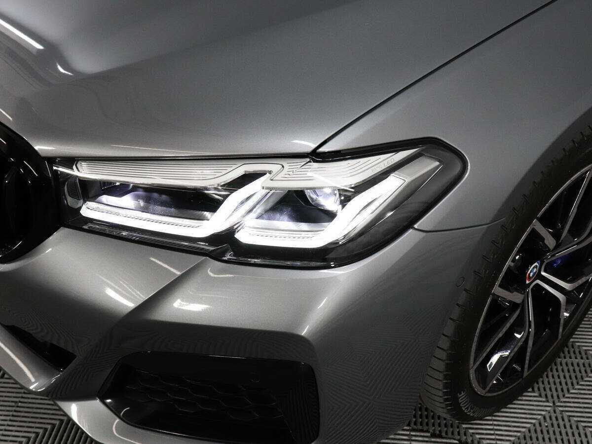 BMW 5 серии 2023 года с пробегом. Фото: #6