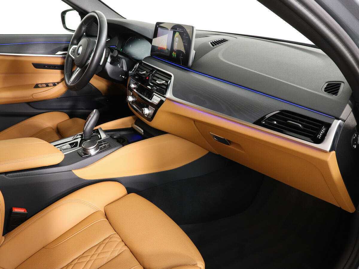 BMW 5 серии 2023 года с пробегом. Фото: #15