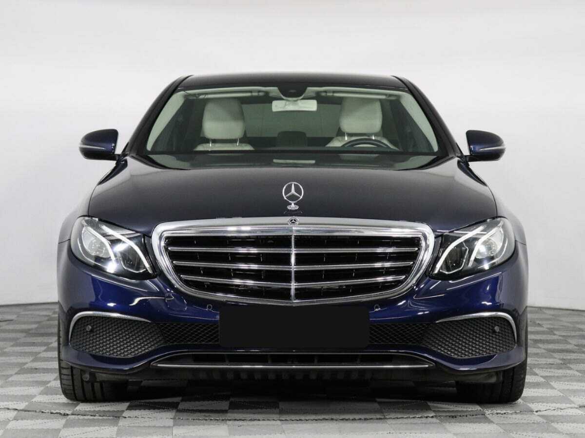 Mercedes-Benz E-Класс 2017 года с пробегом. Фото: #1