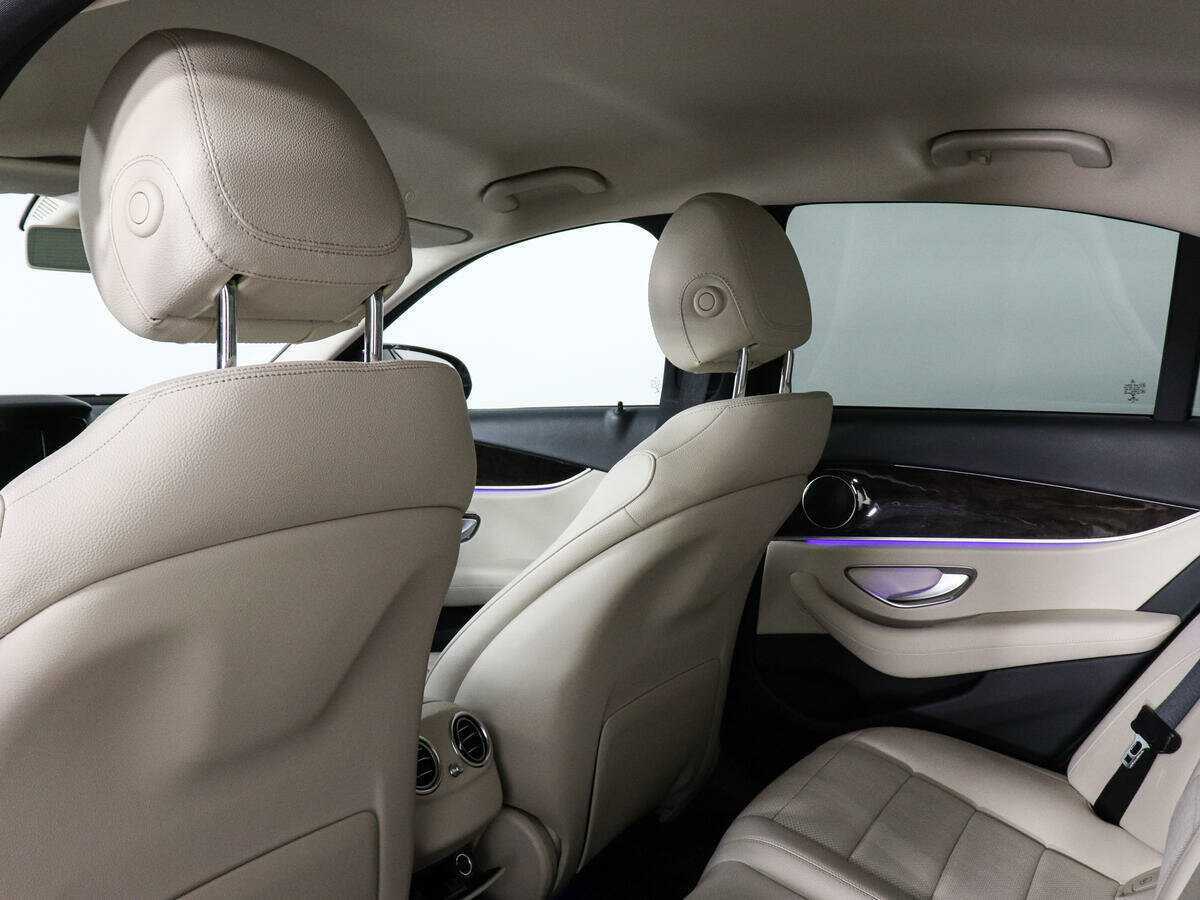 Mercedes-Benz E-Класс 2017 года с пробегом. Фото: #11