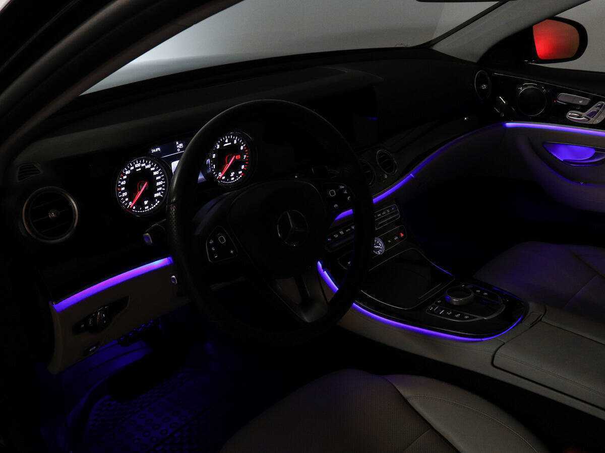 Mercedes-Benz E-Класс 2017 года с пробегом. Фото: #18