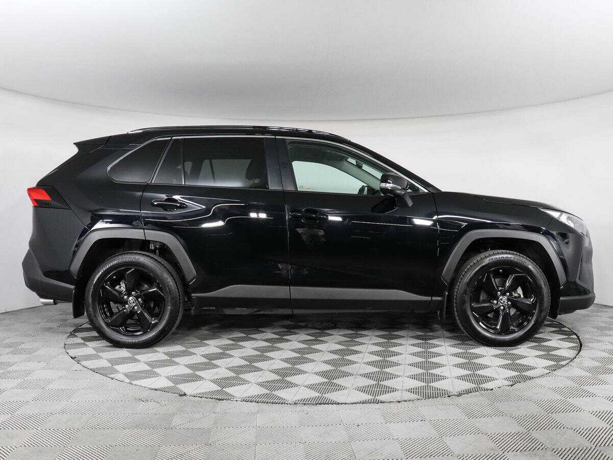Toyota RAV4 2022 года с пробегом. Фото: #3