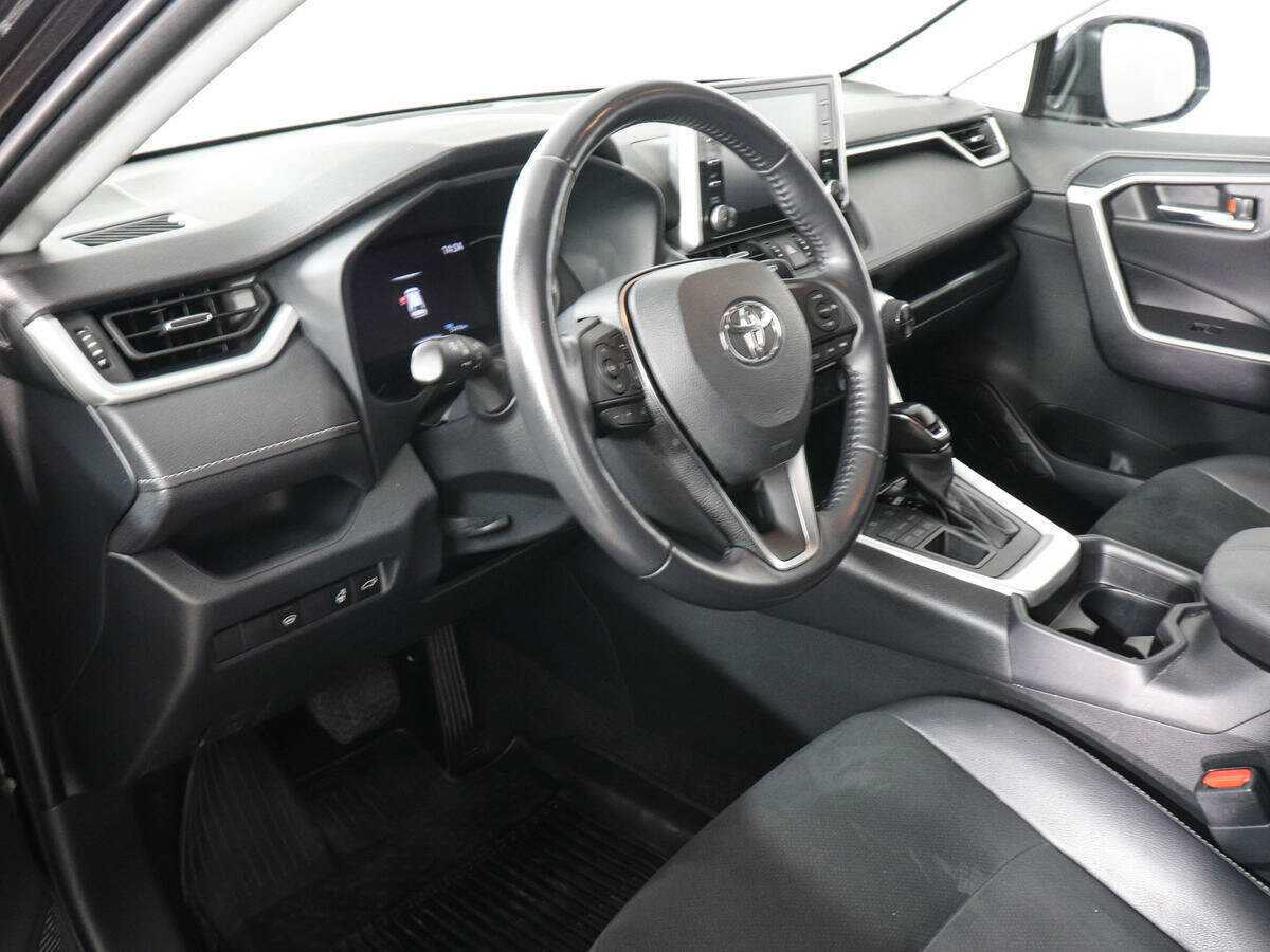 Toyota RAV4 2022 года с пробегом. Фото: #8