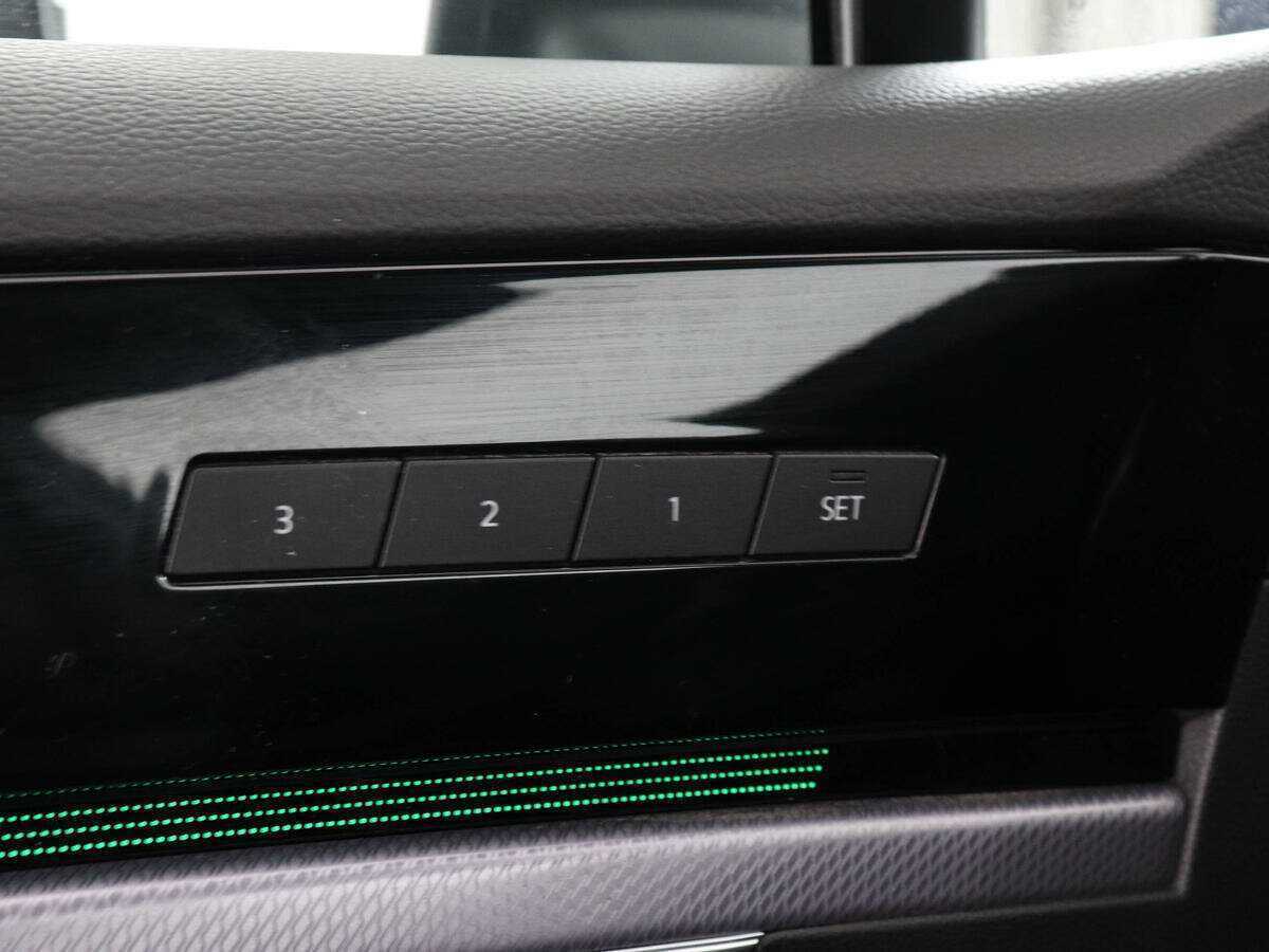 Volkswagen Touareg 2021 года с пробегом. Фото: #14