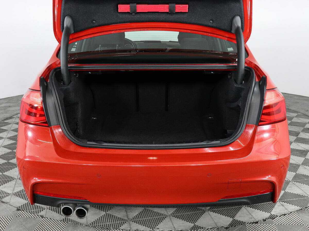 BMW 3 серии 2018 года с пробегом. Фото: #8