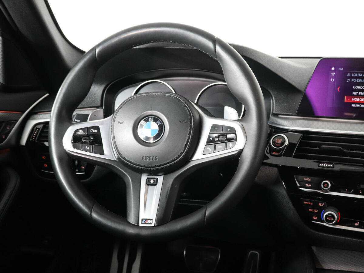 BMW 5 серии 2019 года с пробегом. Фото: #15
