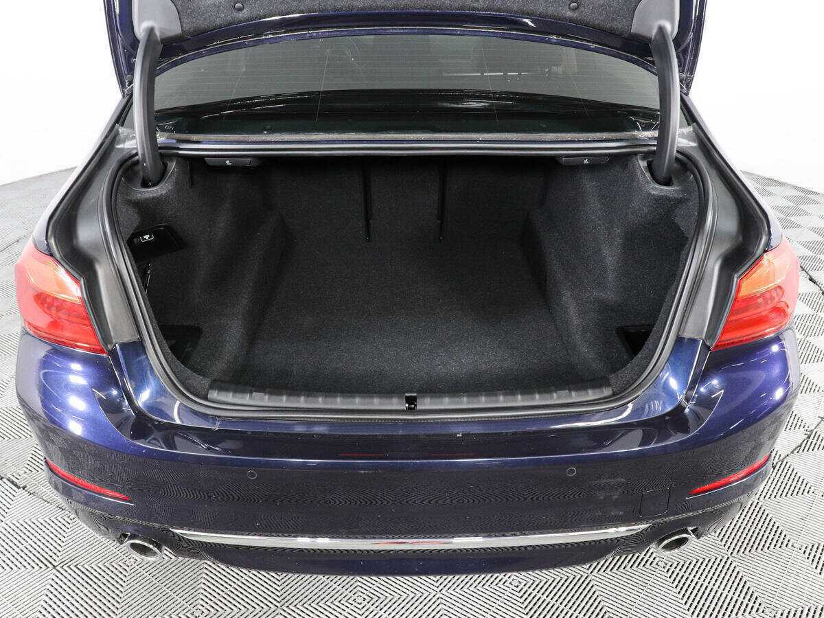 BMW 5 серии 2017 года с пробегом. Фото: #8