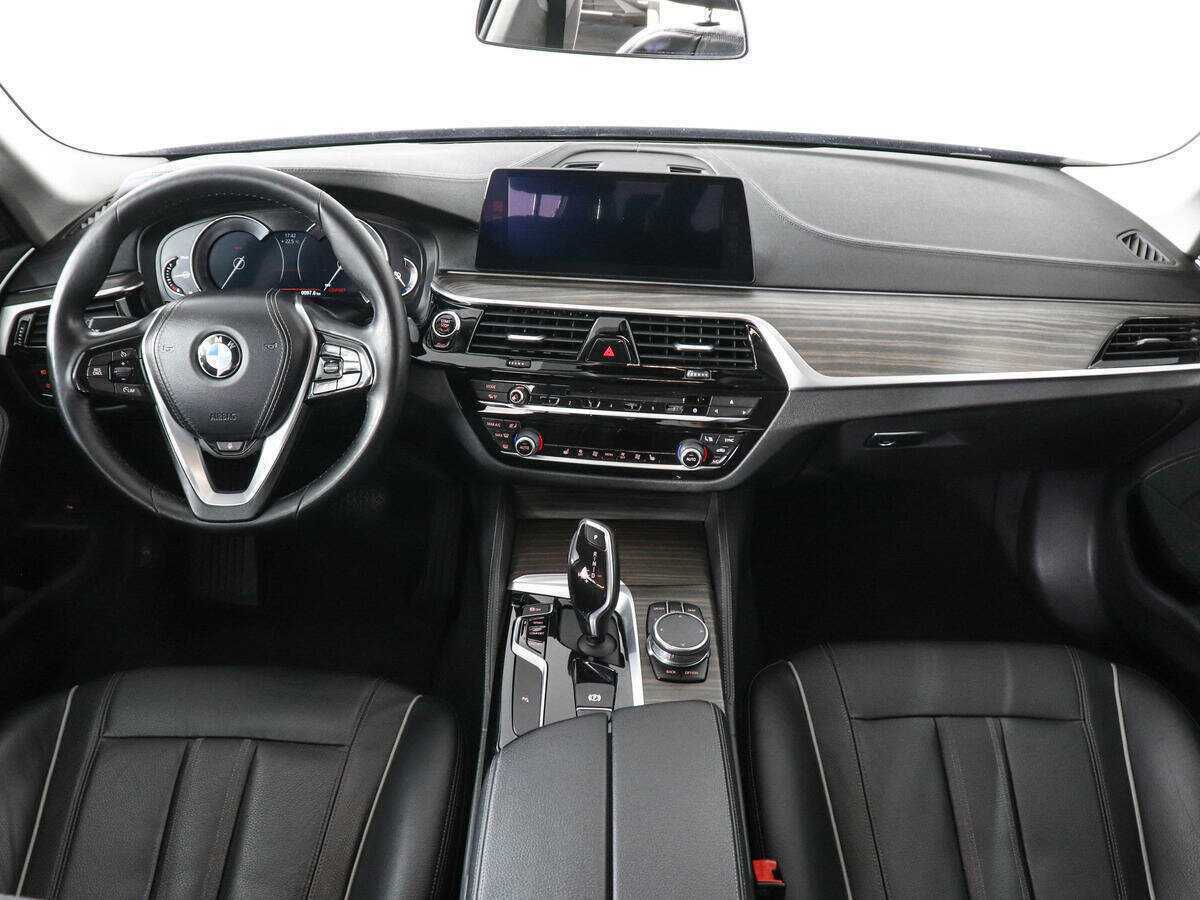 BMW 5 серии 2017 года с пробегом. Фото: #10