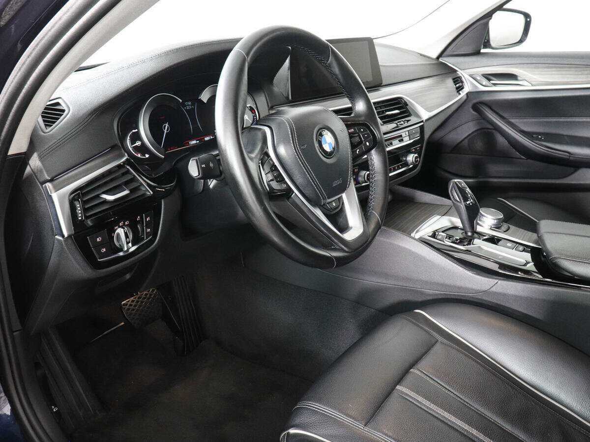 BMW 5 серии 2017 года с пробегом. Фото: #11