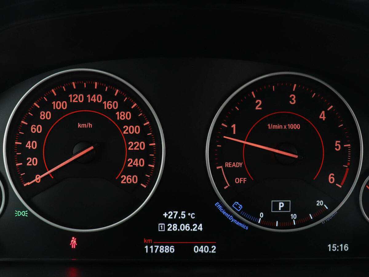 BMW 3 серии 2016 года с пробегом. Фото: #12