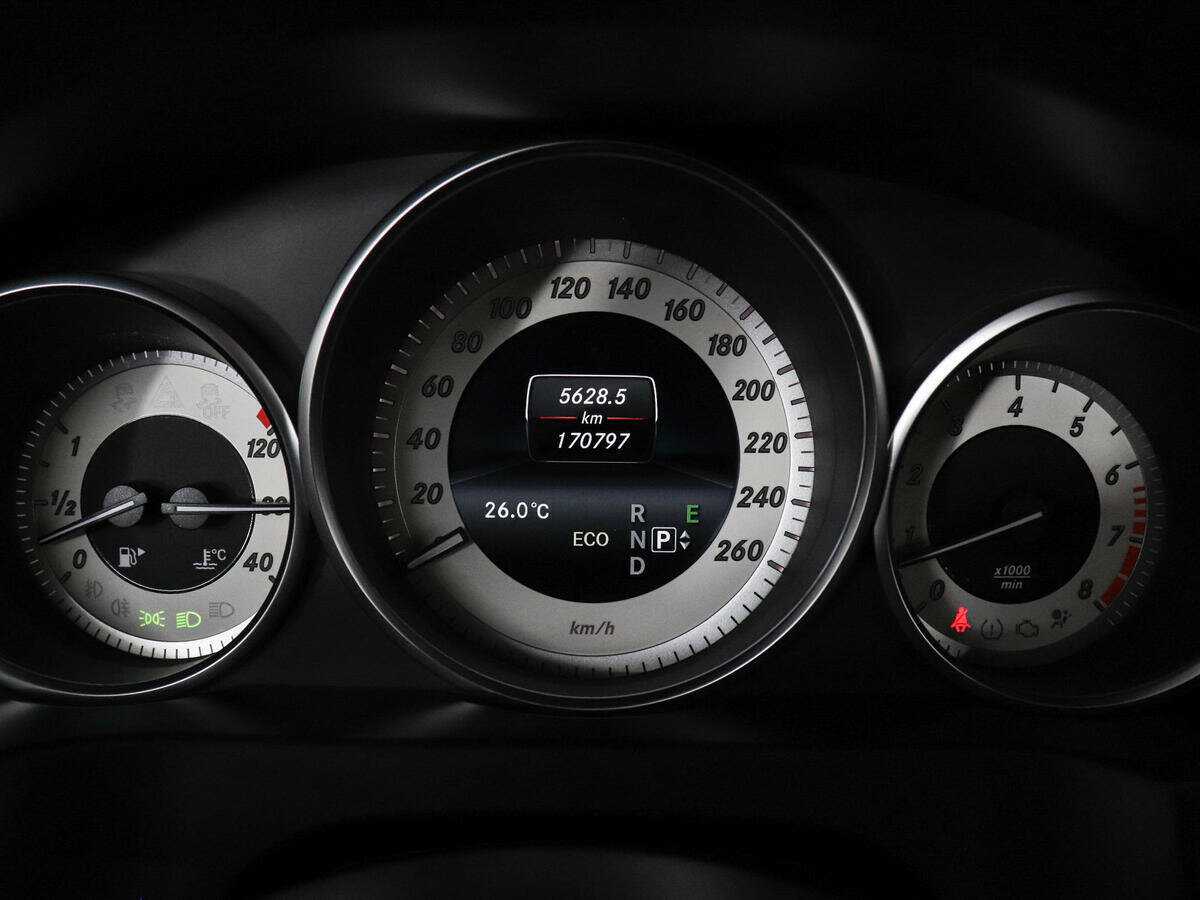 Mercedes-Benz E-Класс 2014 года с пробегом. Фото: #10