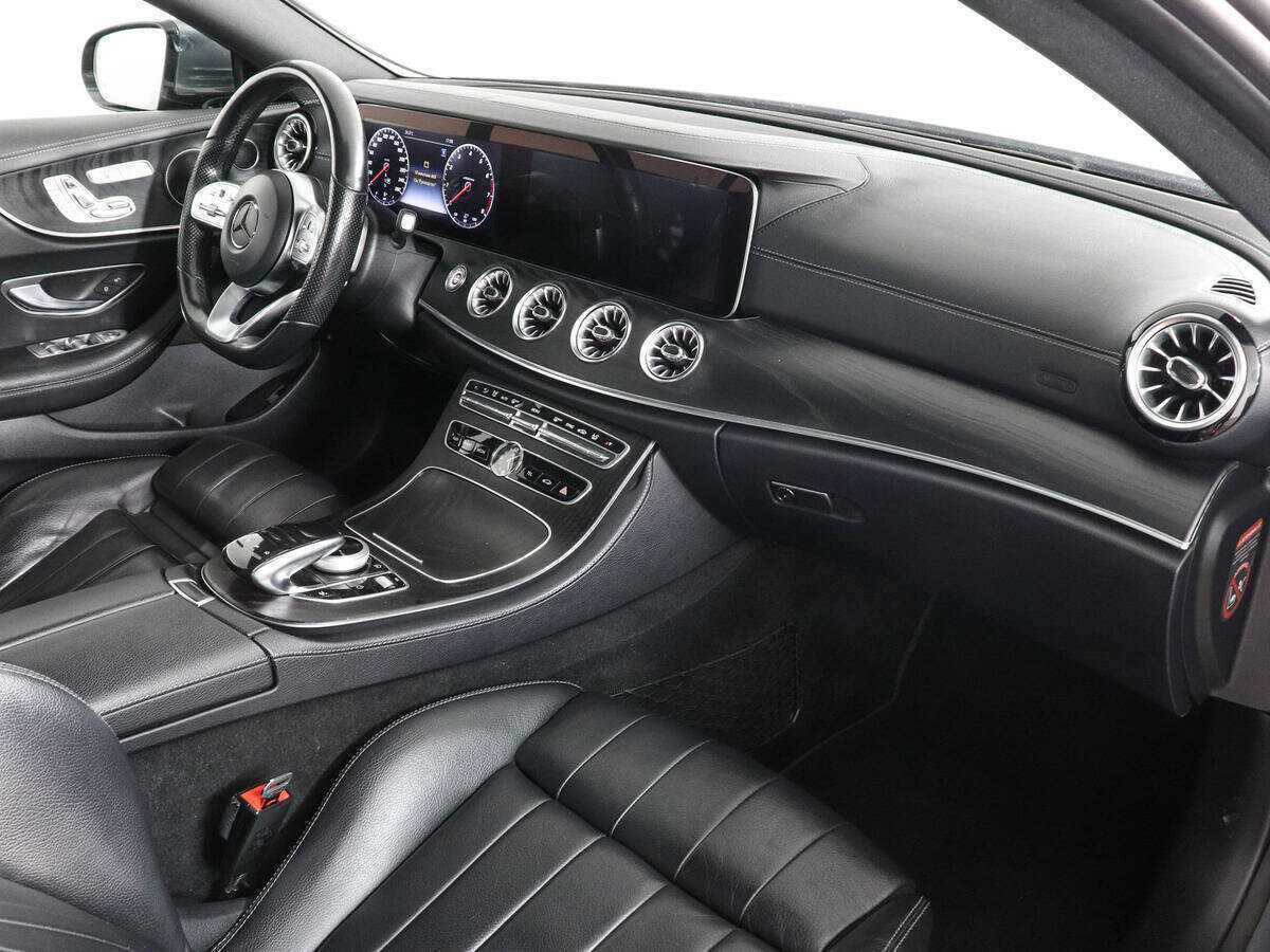 Mercedes-Benz E-Класс 2018 года с пробегом. Фото: #11