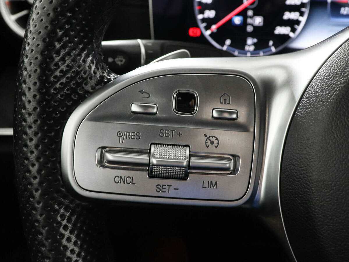 Mercedes-Benz E-Класс 2018 года с пробегом. Фото: #17