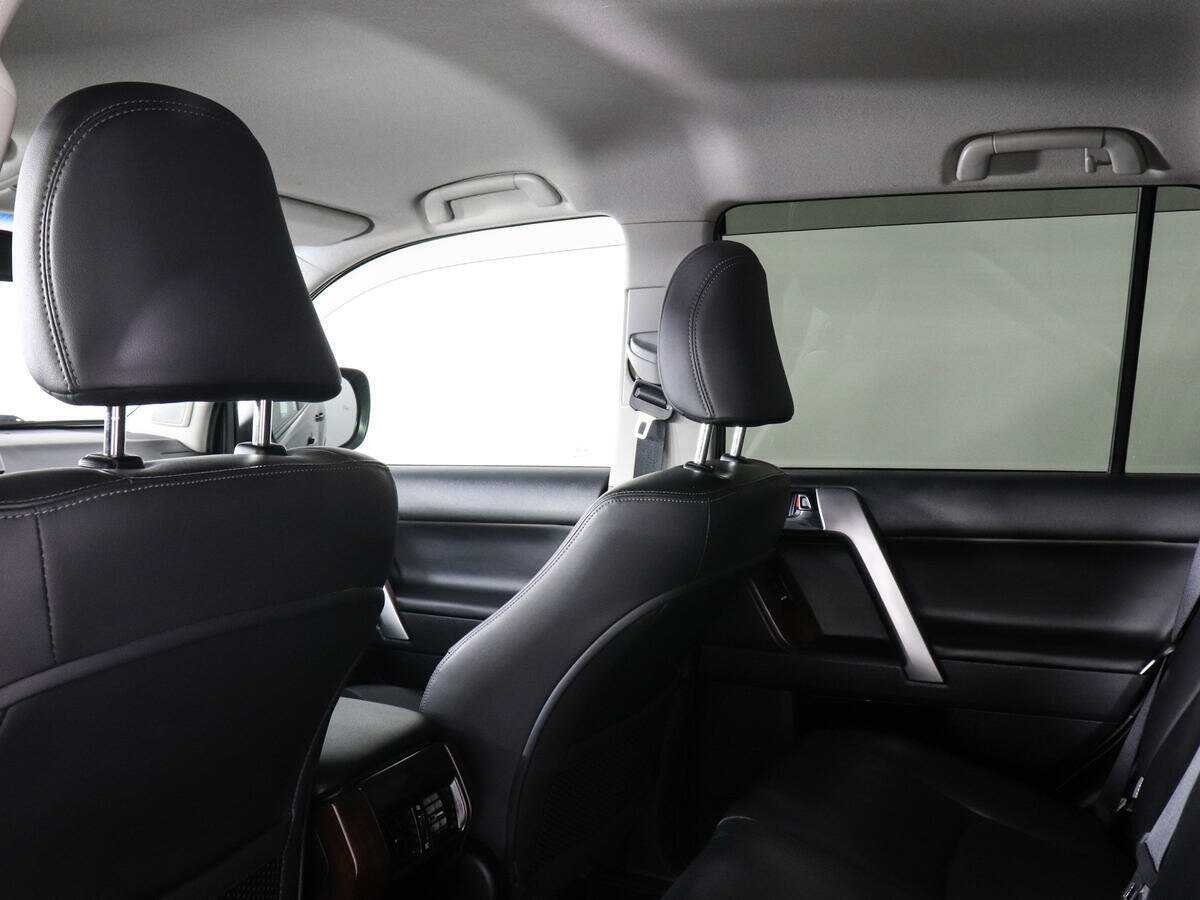 Toyota Land Cruiser Prado 2014 года с пробегом. Фото: #11
