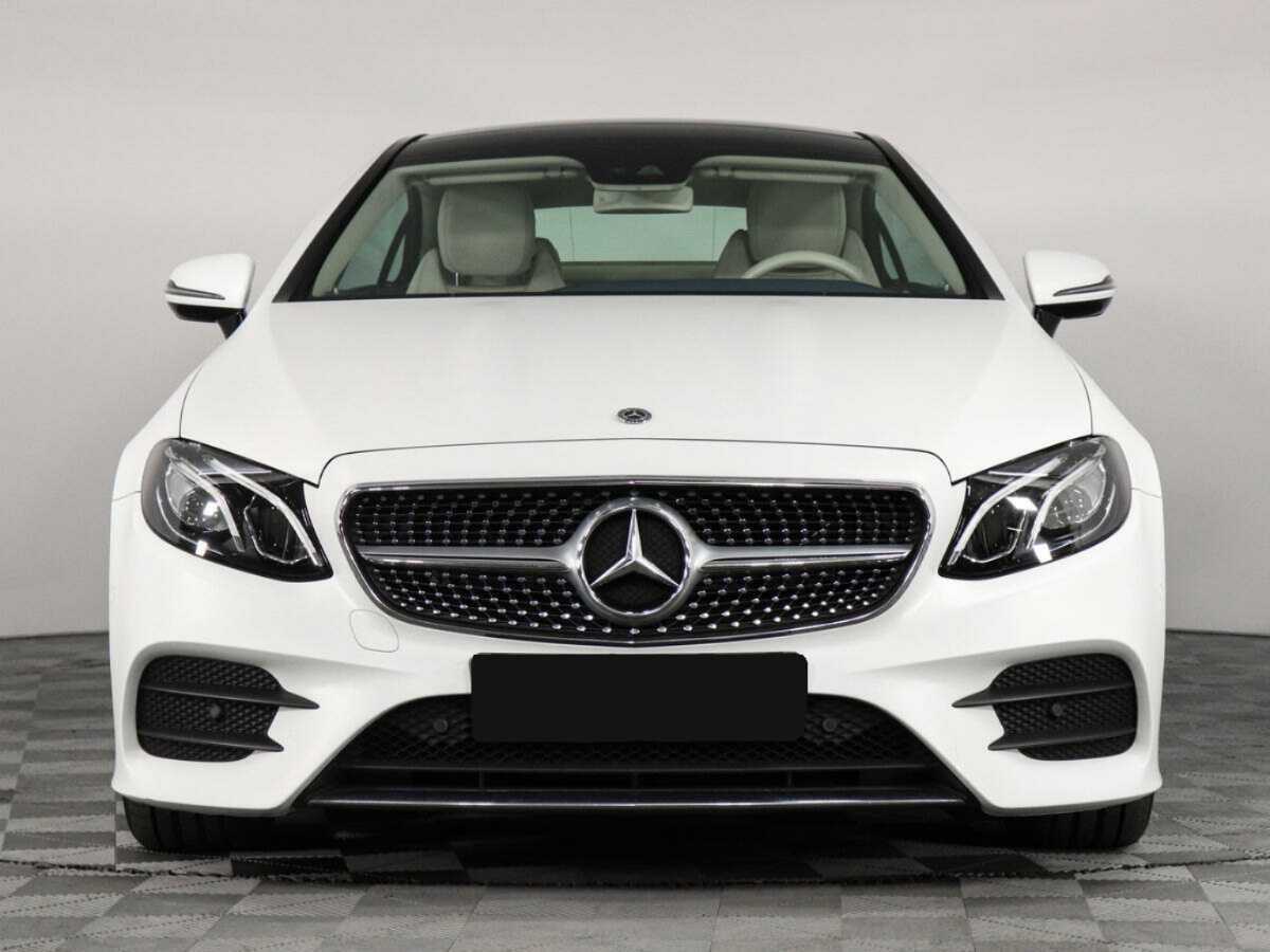Mercedes-Benz E-Класс 2019 года с пробегом. Фото: #1