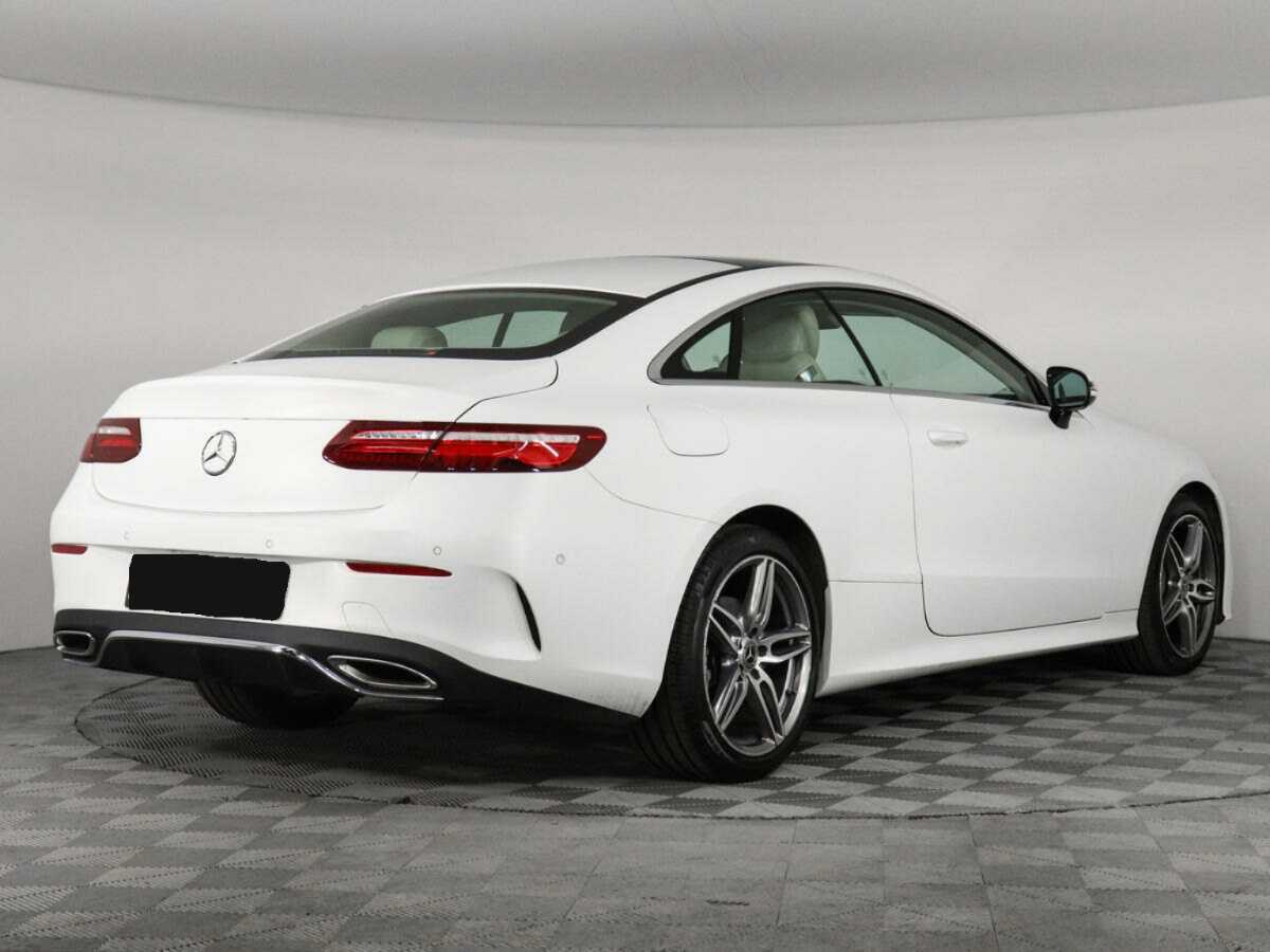 Mercedes-Benz E-Класс 2019 года с пробегом. Фото: #4