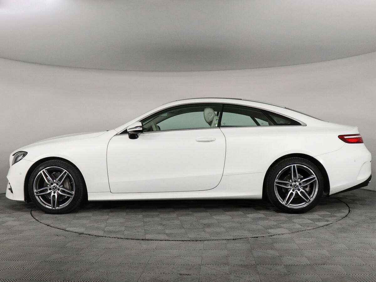 Mercedes-Benz E-Класс 2019 года с пробегом. Фото: #7