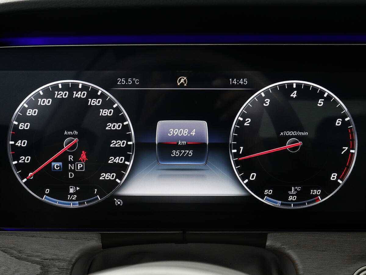 Mercedes-Benz E-Класс 2019 года с пробегом. Фото: #10