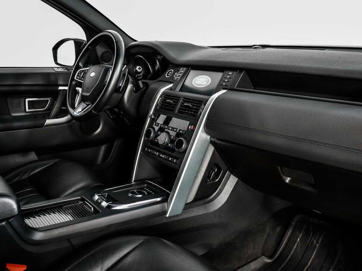 Land Rover Discovery Sport 2018 года с пробегом. Фото: #11
