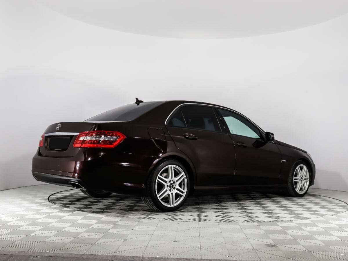 Mercedes-Benz E-Класс 2011 года с пробегом. Фото: #4