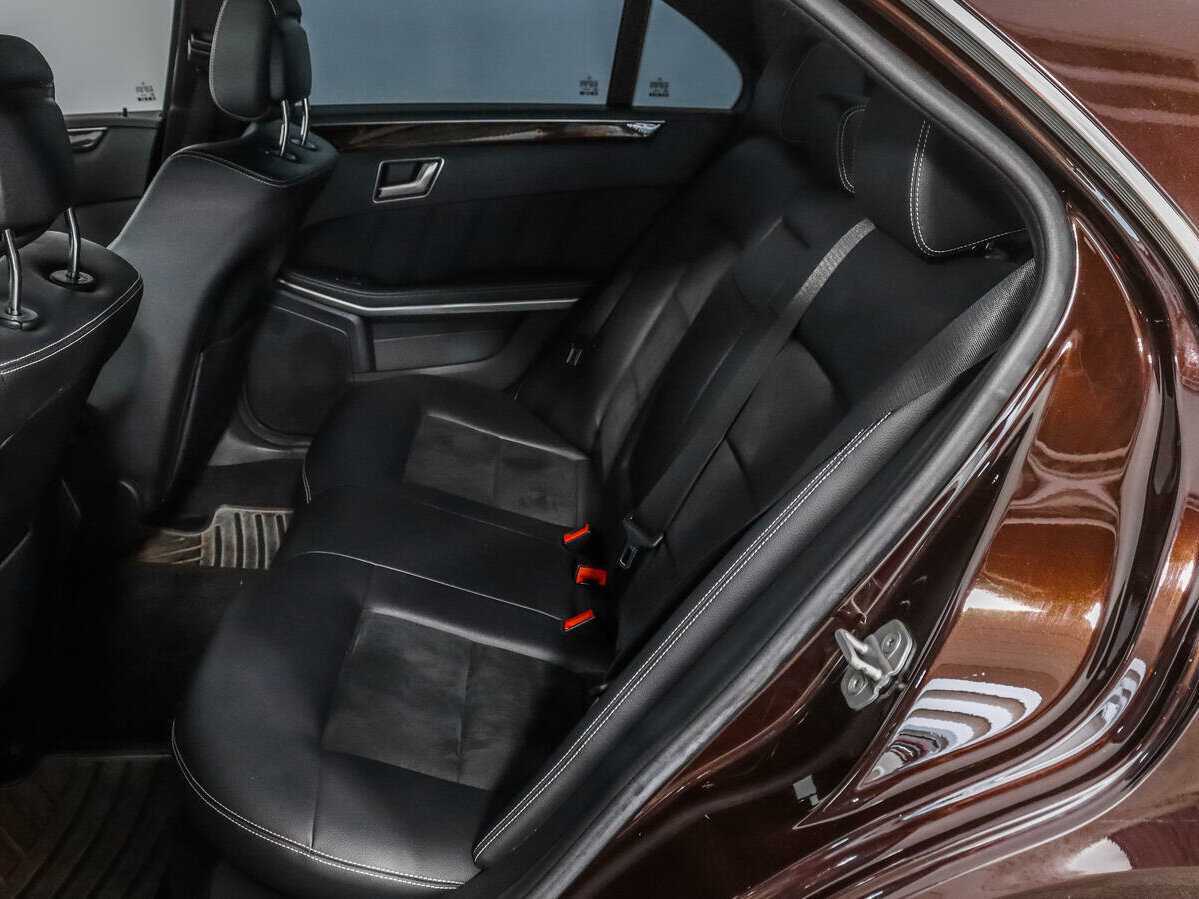 Mercedes-Benz E-Класс 2011 года с пробегом. Фото: #10