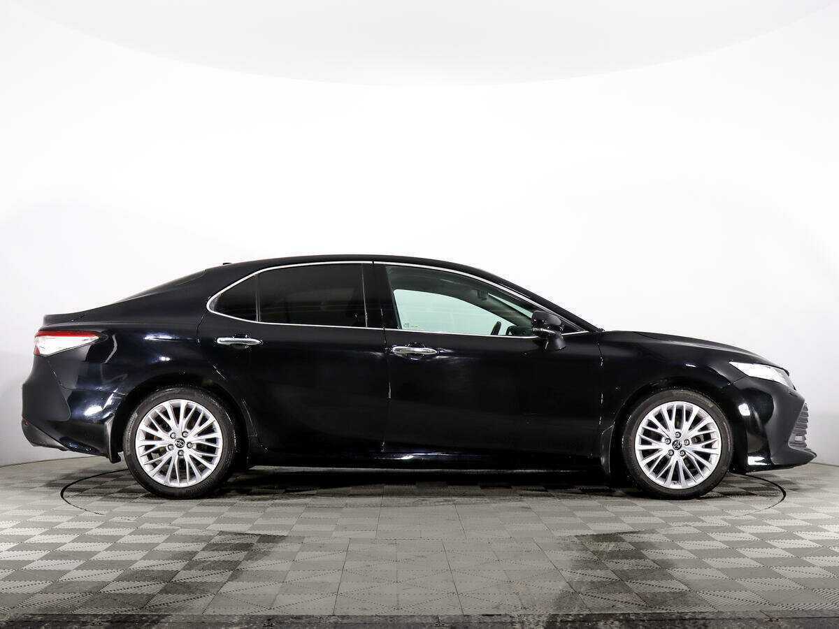Toyota Camry 2019 года с пробегом. Фото: #3