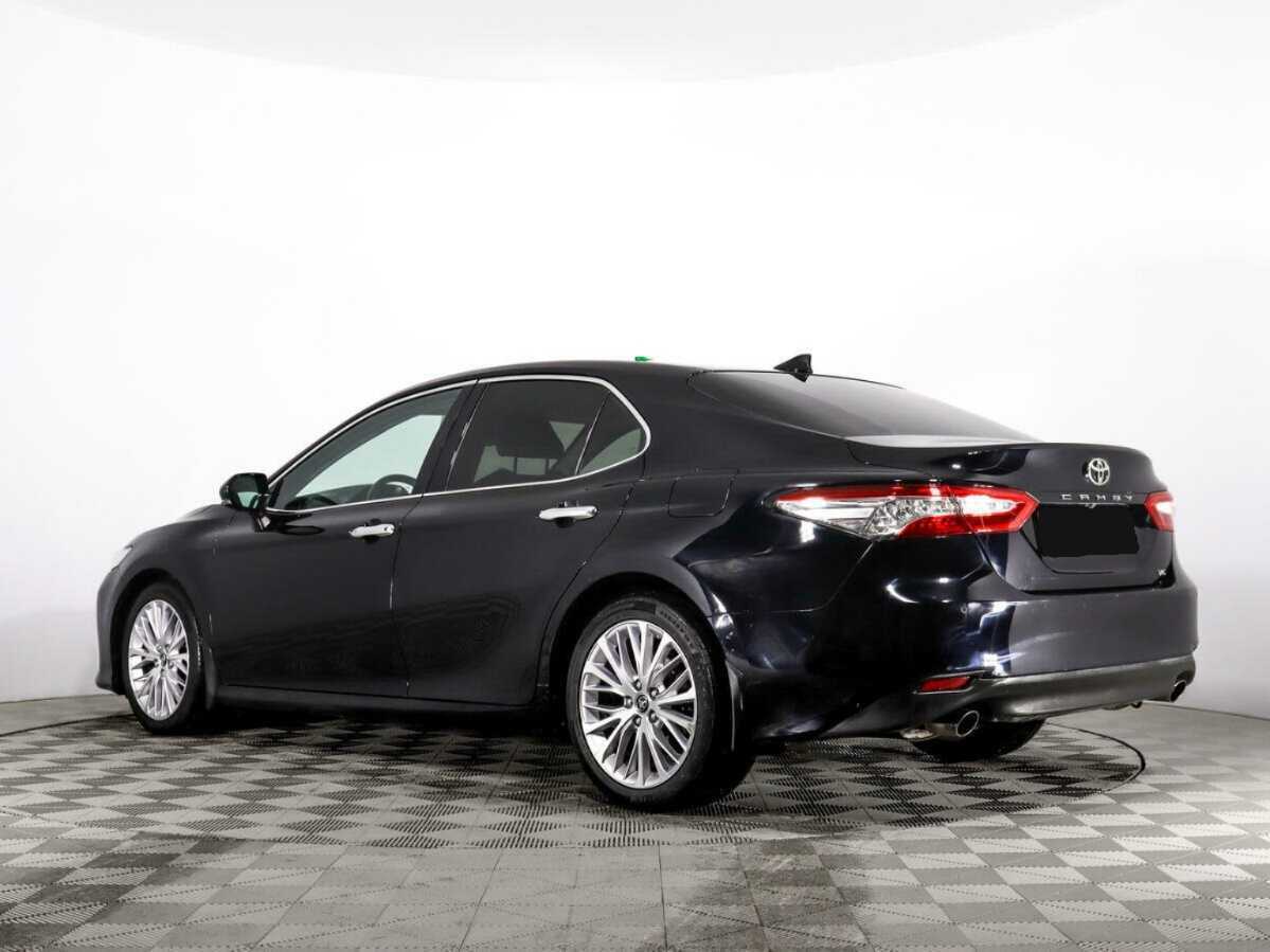 Toyota Camry 2019 года с пробегом. Фото: #6