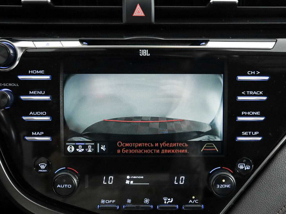 Toyota Camry 2019 года с пробегом. Фото: #21