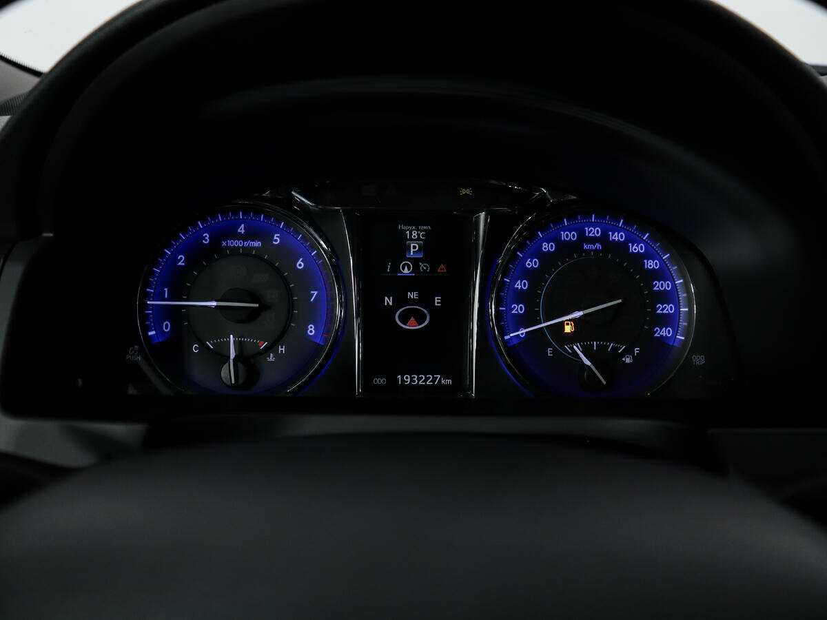 Toyota Camry 2016 года с пробегом. Фото: #14