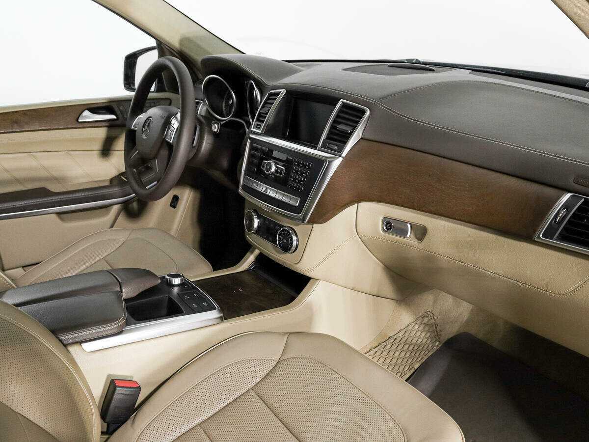 Mercedes-Benz GL-Класс 2013 года с пробегом. Фото: #14