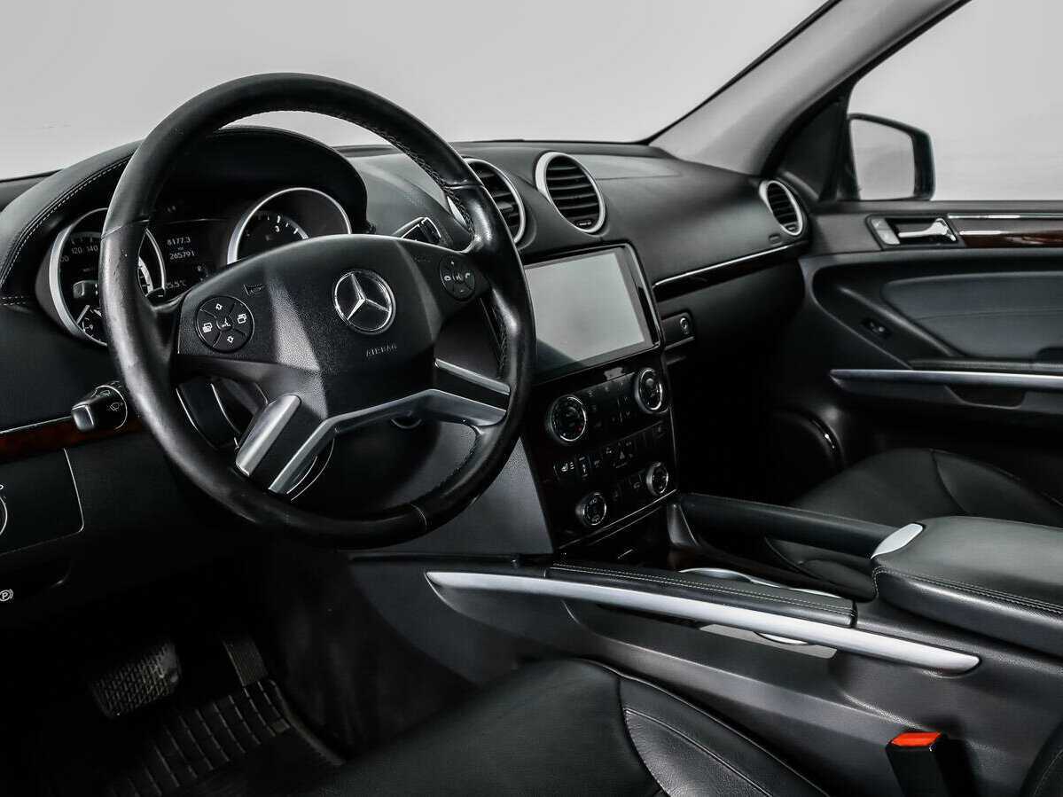 Mercedes-Benz GL-Класс 2011 года с пробегом. Фото: #8