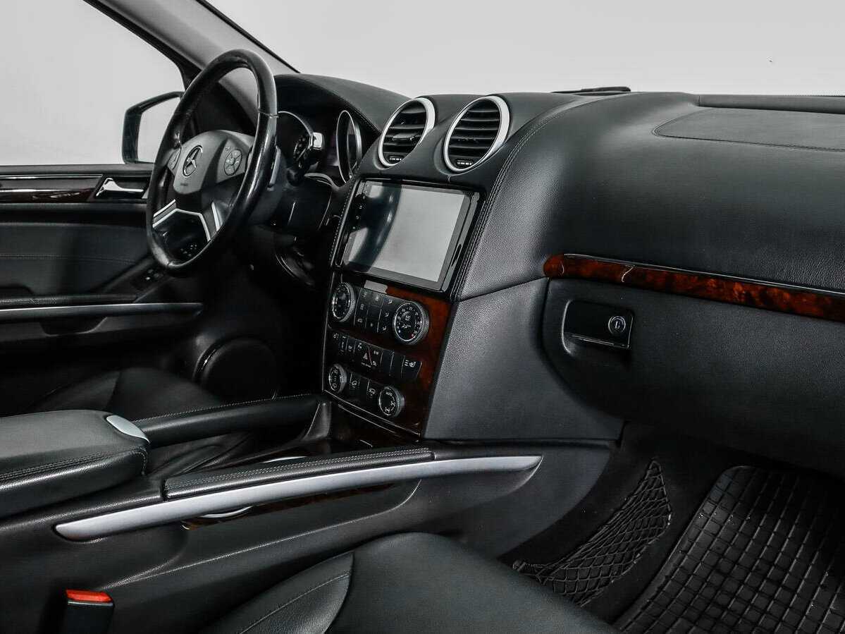 Mercedes-Benz GL-Класс 2011 года с пробегом. Фото: #11