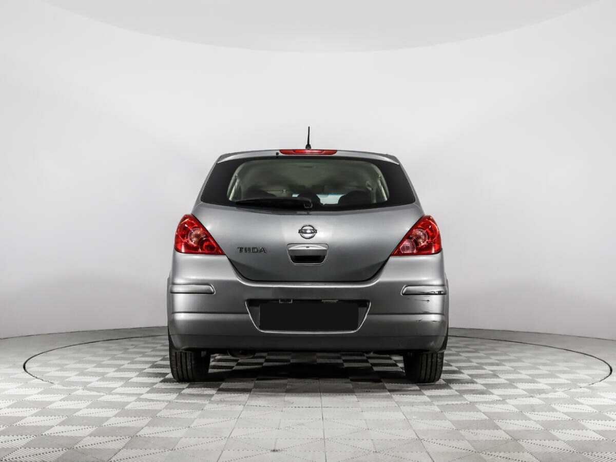Nissan Tiida 2010 года с пробегом. Фото: #5