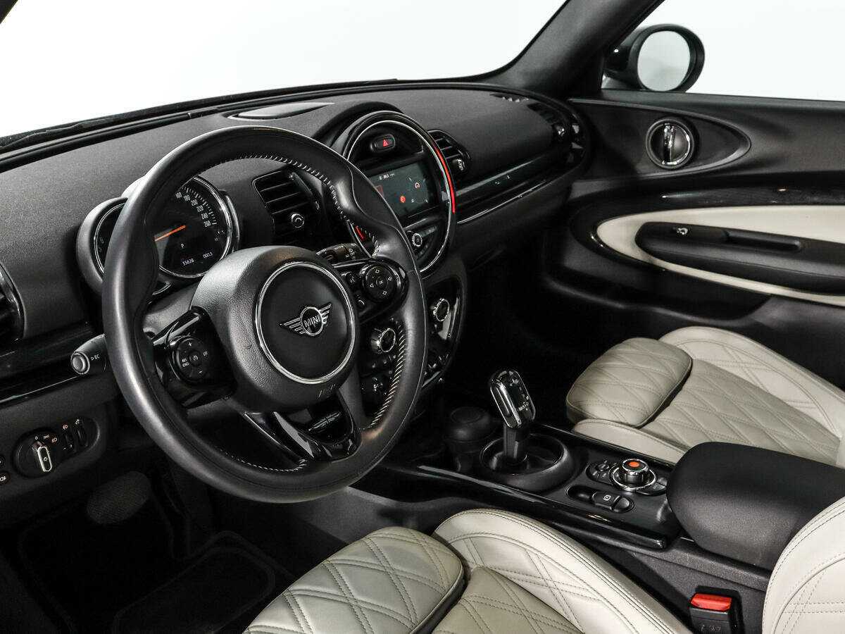 Mini Clubman 2019 года с пробегом. Фото: #8