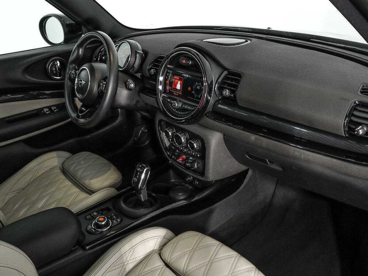 Mini Clubman 2019 года с пробегом. Фото: #11